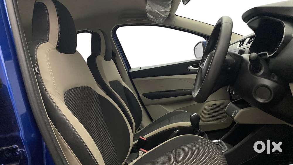 Renault Triber Rxz Easy-r Amt, 2020, Petrol