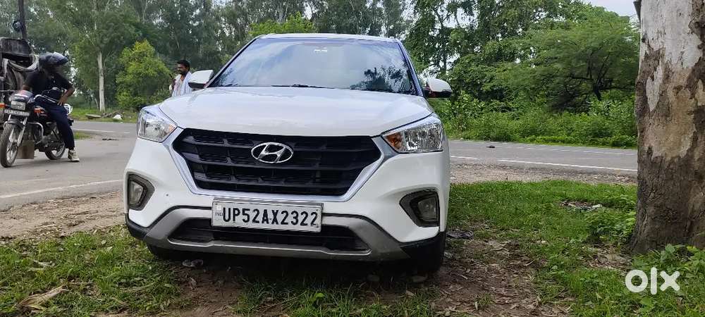 ये गाड़ी हमको बेचनी है और दूसरी लेनी है ये गाड़ी ख़लीलाबाद जिला संत कबीर