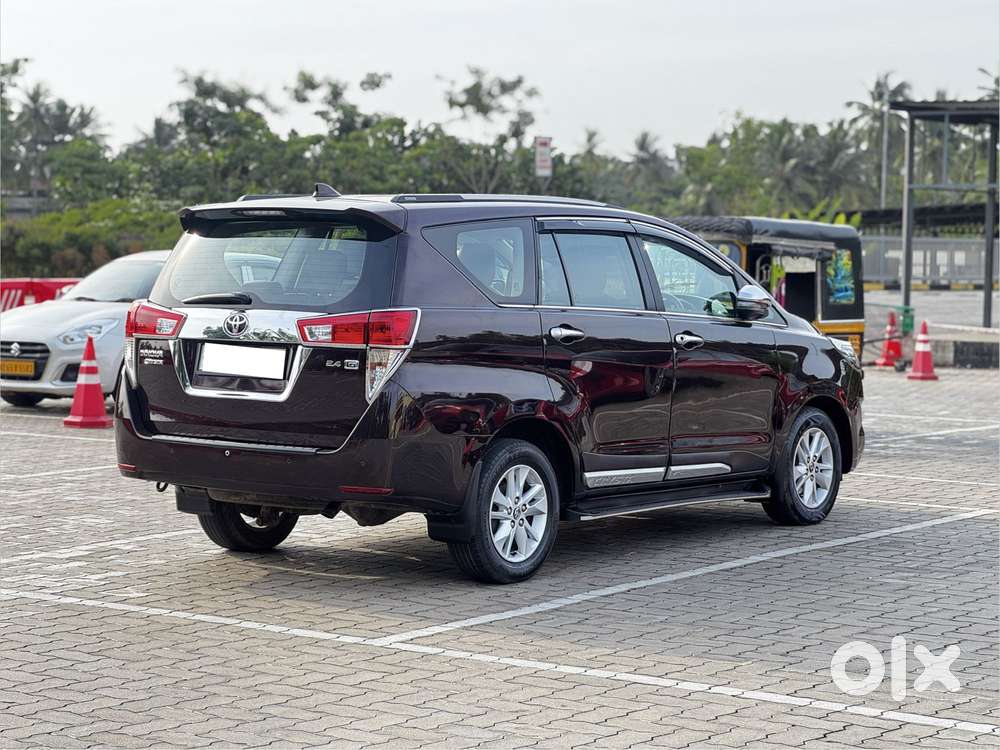 Toyota Innova Crysta 2.4 G Mt 8s, 2019, Diesel