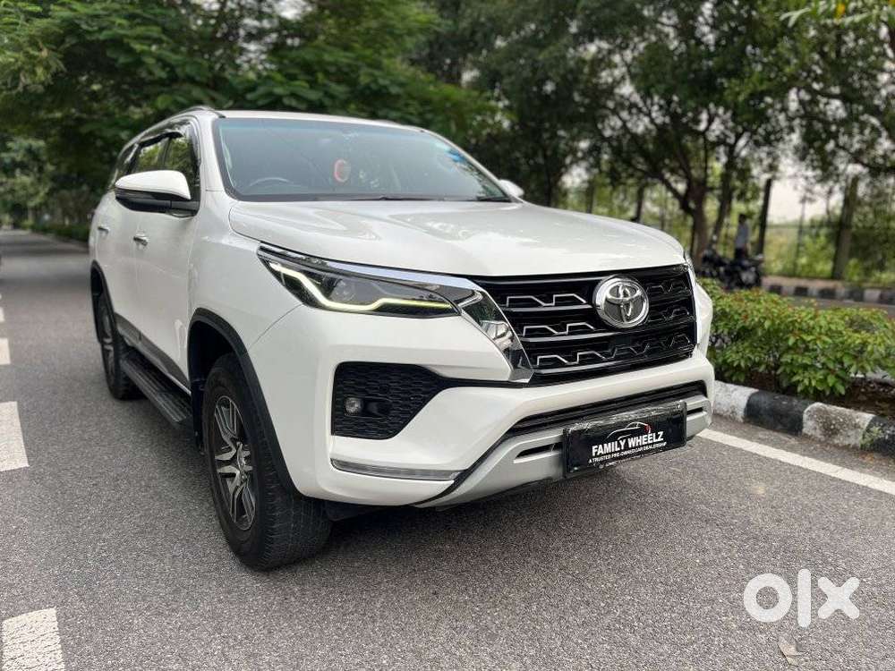 Toyota Fortuner 4x2 At 2.7 Petrol, 2022, Petrol