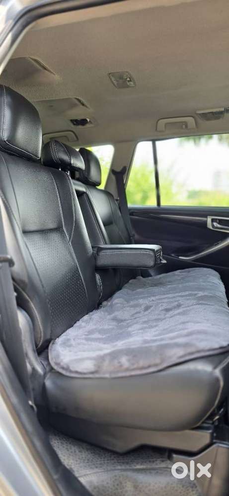 Toyota Innova Crysta 2.4 V 8 Str, 2017, Diesel