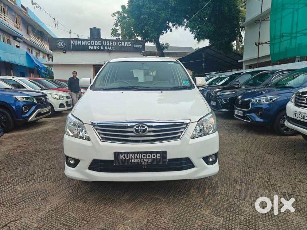 Toyota Innova 2.5 Gx 7 Str Bs-iii, 2013, Diesel