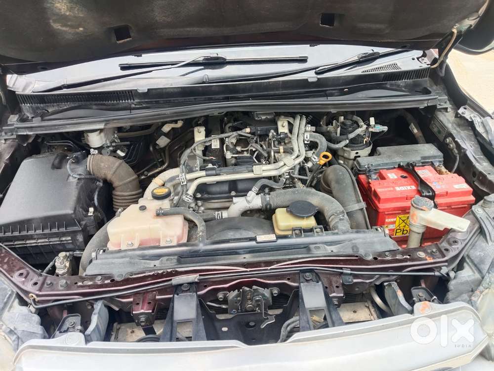 Toyota Innova Crysta 2.4 V, 2016, Diesel