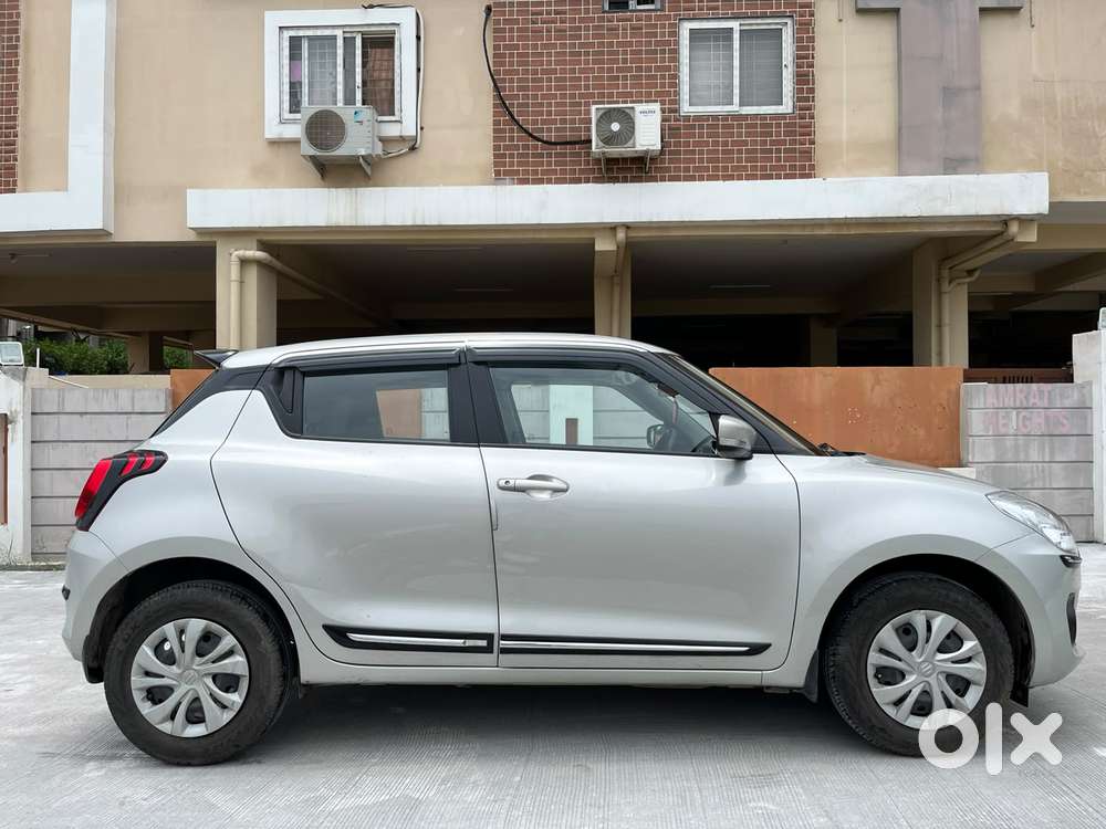 Maruti Suzuki Swift 1.2 Vxi Glory Edition, 2023, Petrol