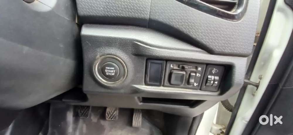 Maruti Suzuki Vitara Brezza 1.5 Zxi, 2020, Petrol