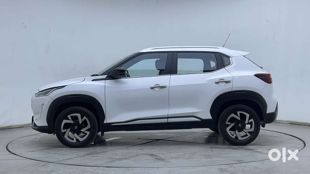 Nissan Magnite 1.0 Xv Premium Turbo Cvt, 2022, Petrol