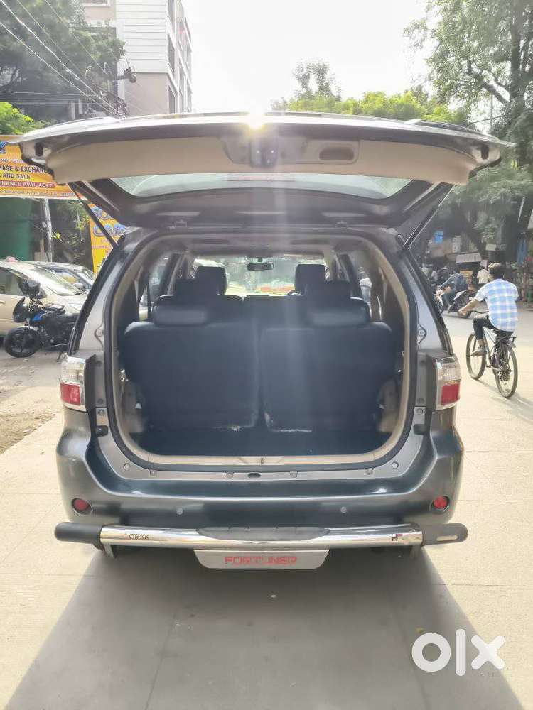 Toyota Fortuner 3.0 4x4 Manual, 2011, Diesel