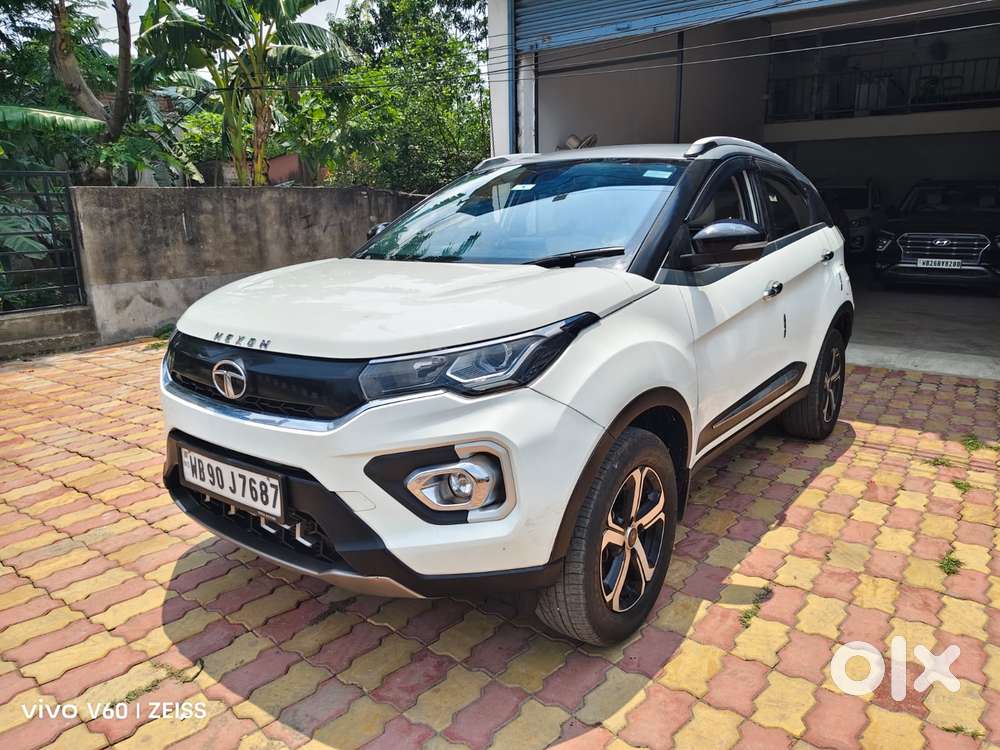 Tata Nexon 1.5 Revotorq Xz Plus Dual Tone, 2023, Petrol