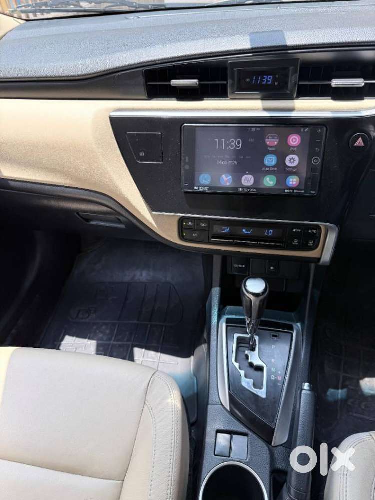 Toyota Corolla Altis 2013-2017 Vl At, 2017, Petrol