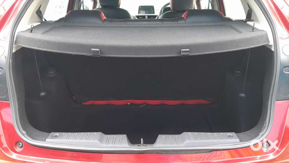 Tata Altroz Xma Plus (s), 2024, Petrol