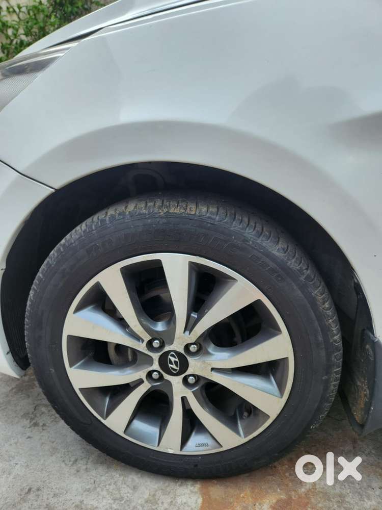 Hyundai Fluidic Verna 2014