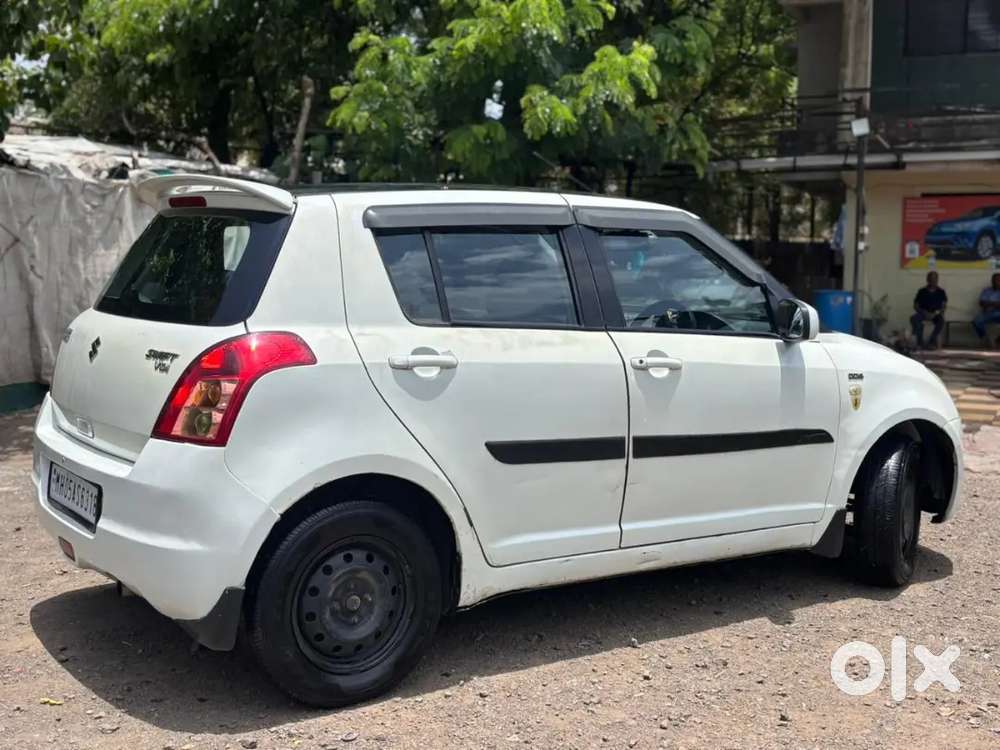 Maruti Suzuki Swift 2010