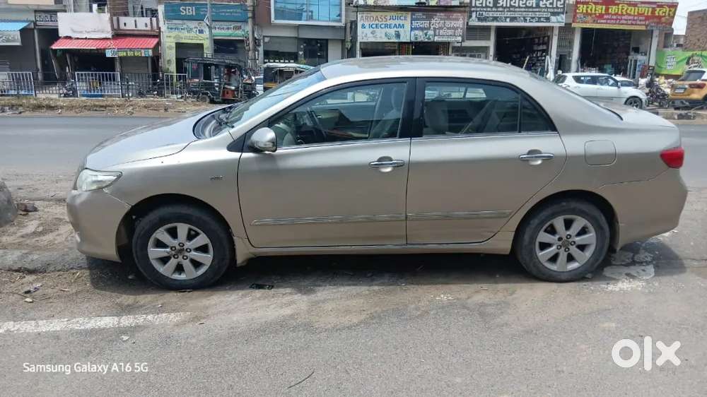 Toyota Corolla Altis 2010