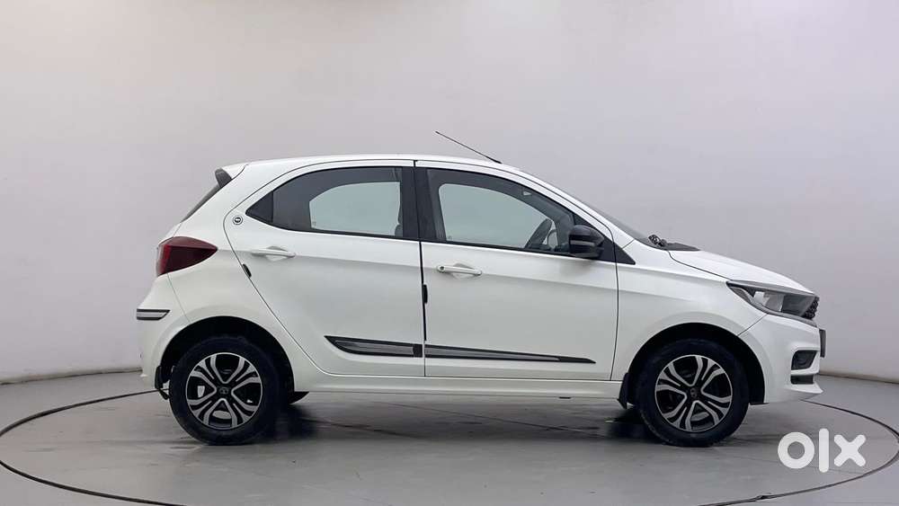 Tata Tiago 1.2 Revotron Xt Cng, 2023, Cng & Hybrids