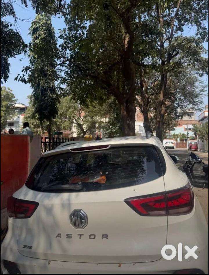 Mg Petrol Automatic 2023 Car