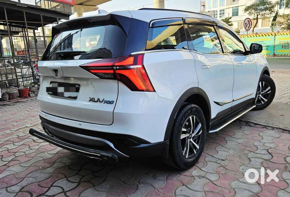 Mahindra Xuv700 2.0 Ax 5 Petrol Mt 7 Str, 2022, Petrol