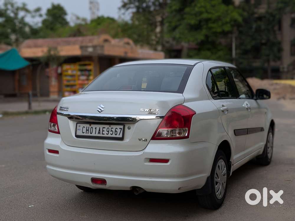 Maruti Suzuki Swift Dzire 1.2 Vxi Bsiv, 2010, Petrol