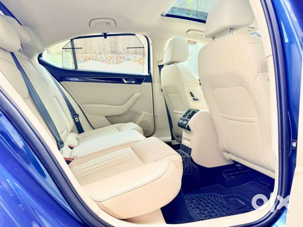 Skoda Superb 2.0 L&k Tsi At, 2022, Petrol