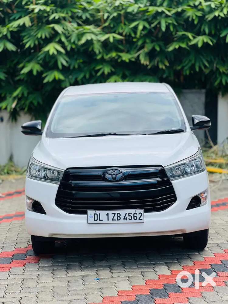Toyota Innova Crysta 2017 Diesel Manual Model