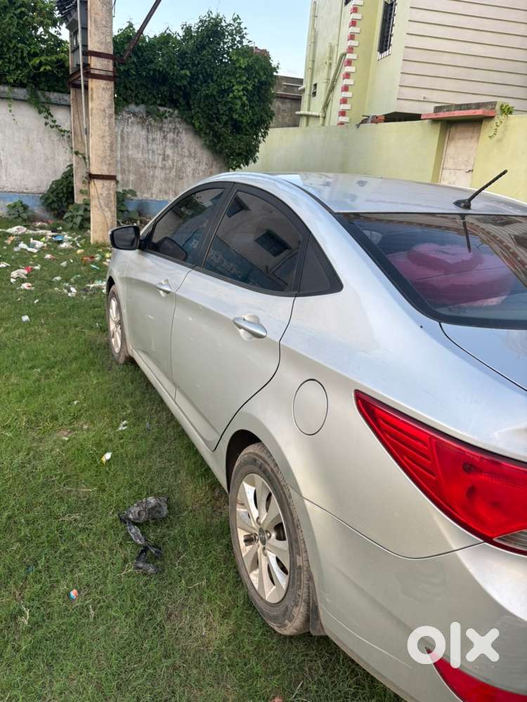 Hyundai Verna Petrol 2015