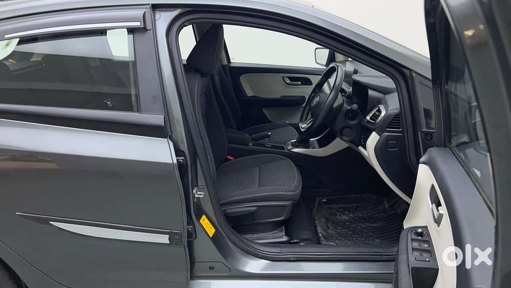 Tata Altroz Xza Plus (s), 2023, Petrol