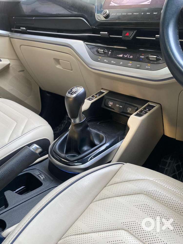 Kia Carens Luxury 1.5 Diesel Imt 7 Str, 2022, Diesel