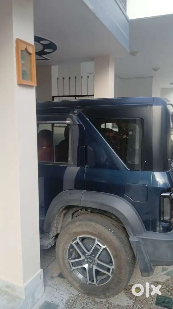 Mahindra Thar Roxx Petrol 2024