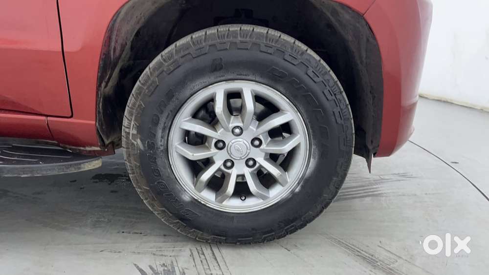 Mahindra Tuv 300 Mhawk100 T8, 2016, Diesel