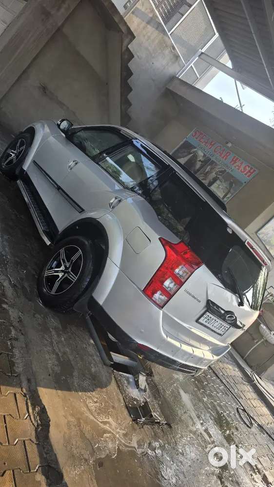 Mahindra Xuv500 W6 2018