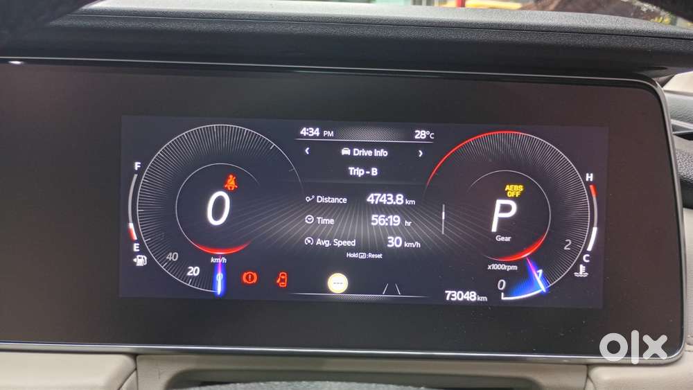 Mahindra Xuv700 2.2 Ax 7 Diesel At Luxury Pack Str, 2022, Diesel