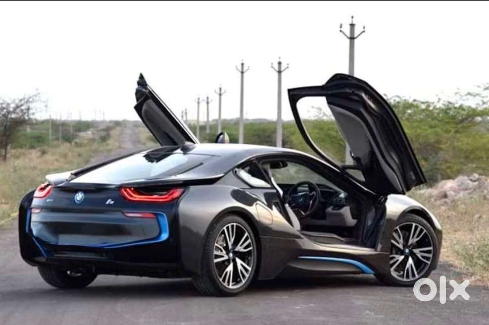 Bmw I8 Plug-in Hybrid  Sophisto Black  Well-maintained