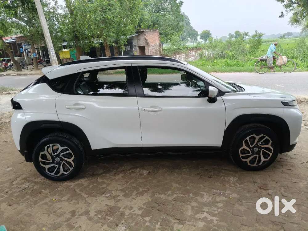 Maruti Suzuki Fronx Cng+petrol