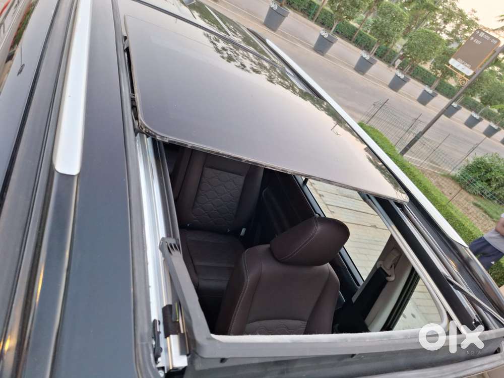 Toyota Innova Hycross 2.0 Zx Hybrid 7 Str, 2026, Petrol