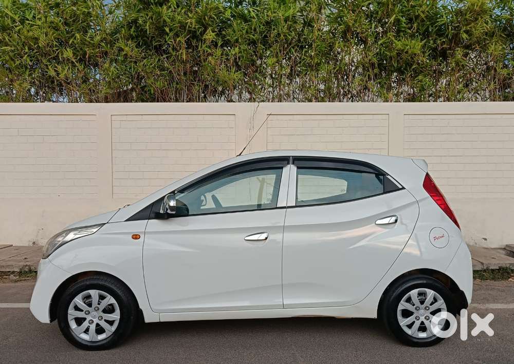 Hyundai Eon Magna, 2015, Petrol
