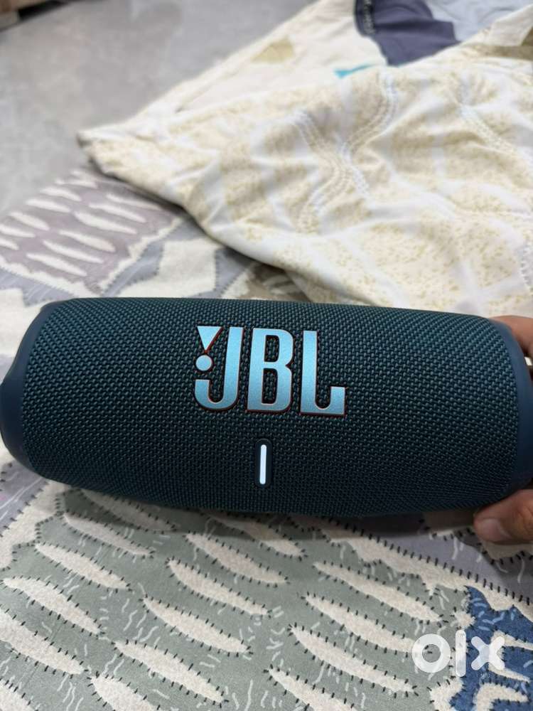 JBL Charge 5