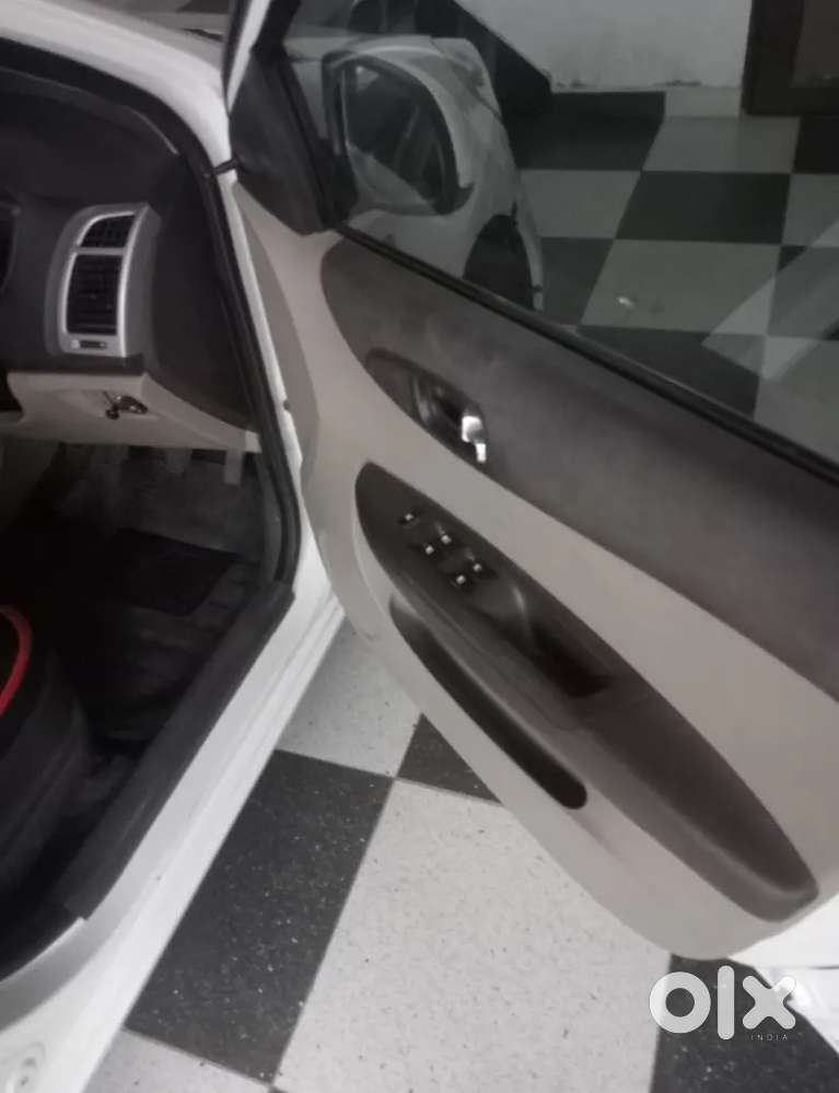 Hyundai I20 2010 Petrol 110000 Km Driven