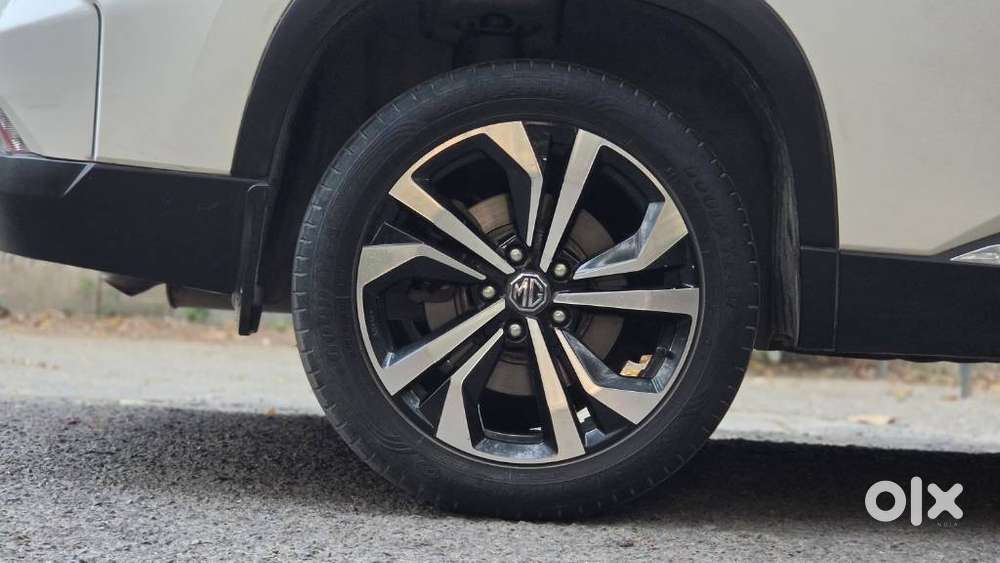 Mg Hector Plus Savvy Pro 1.5 Turbo Petrol Cvt 7 Str, 2023, Petrol