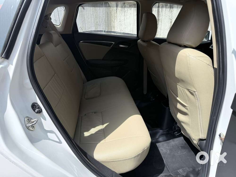 Honda Jazz V Mt Privilege, 2016, Petrol