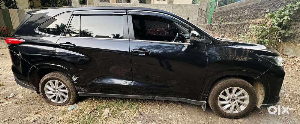 Toyota Innova Hycross 2.0 Gx 8 Str, 2022, Petrol
