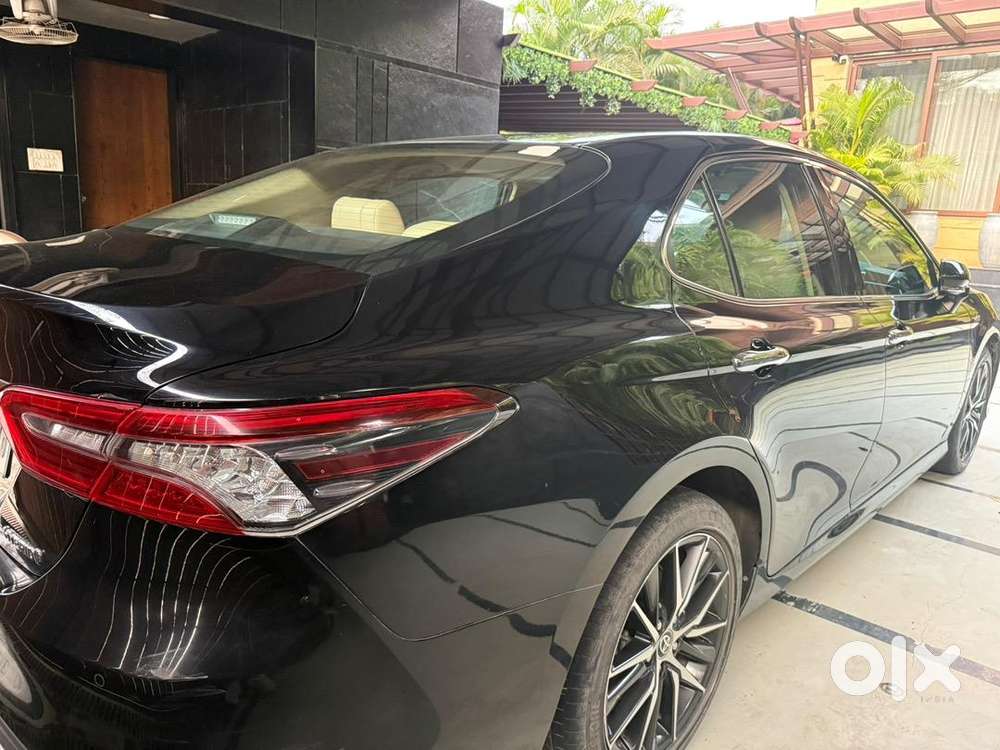 Toyota Camry Hybrid 2023  Extended Warranty  30,000 Km  22 Km/l