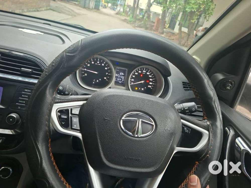 Tata Tiago 1.05 Revotorq Xz Wo Alloy, 2017, Petrol