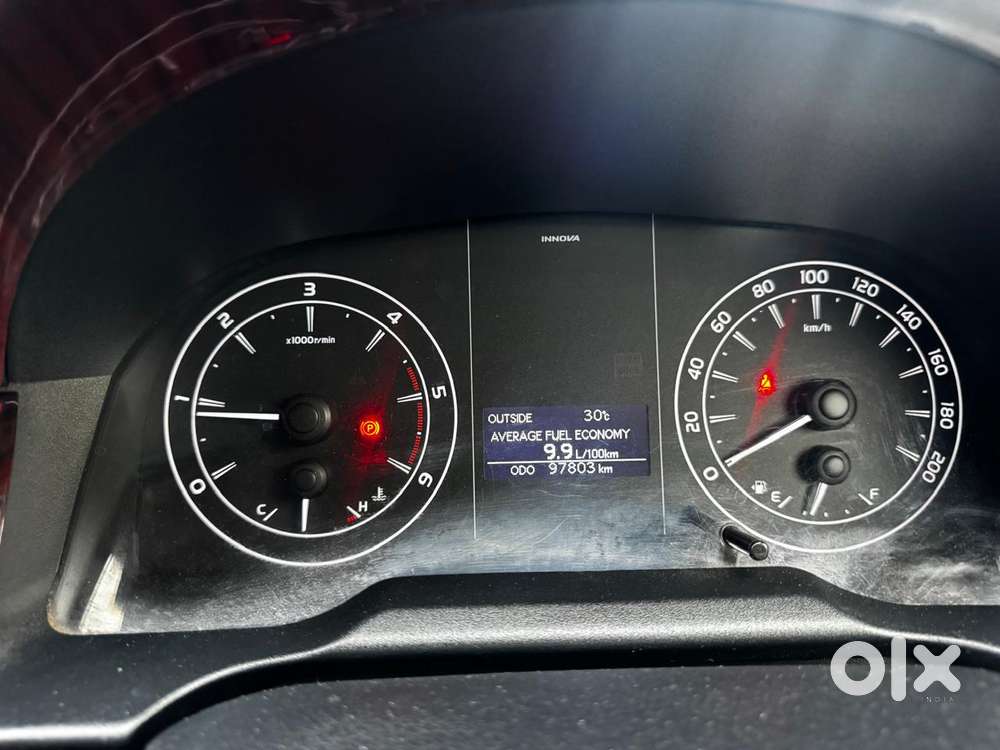 Toyota Innova Crysta [2020-ongoing] 2.4 Gx At 7 Str, 2023, Diesel