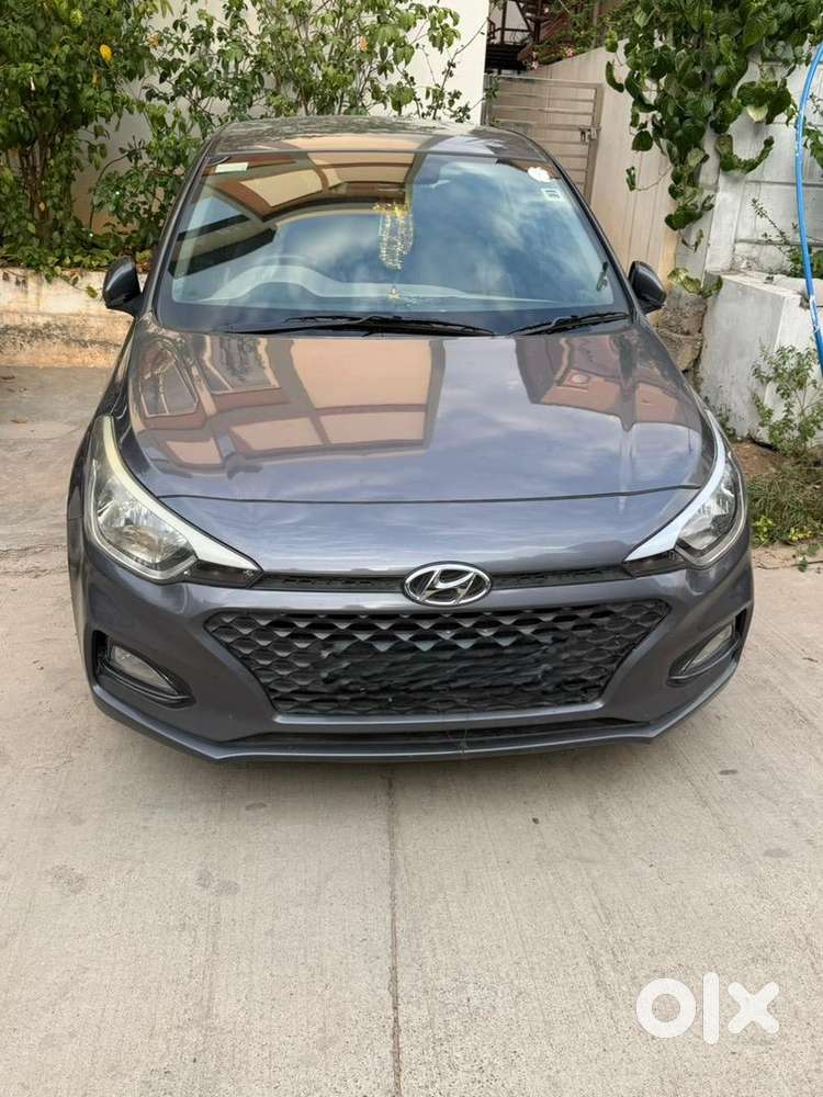 Hyundai Manual Petrol 2018