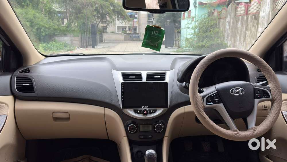 Hyundai Verna Vtvt 1.6 Sx, 2013, Petrol