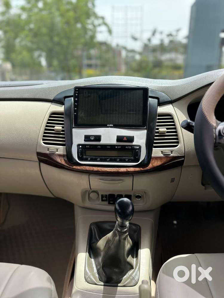 Toyota Innova 2.5 Vx 7 Seater Bs Iv, 2012, Diesel