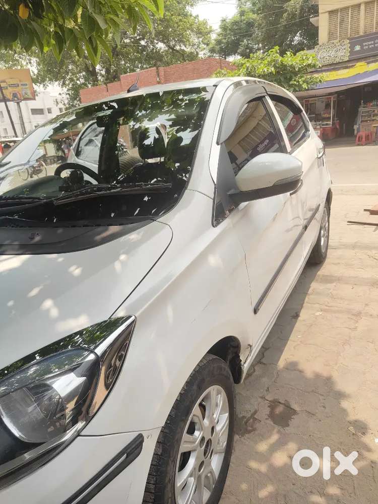 Tata Tiago 2016 Petrol Well Maintained