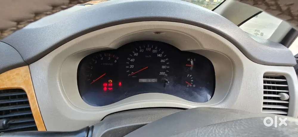 Toyota Innova 2.5 V 2011