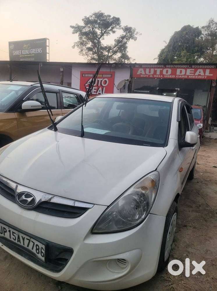 Hyundai I20 Petrol Cvt Magna Executive, 2012, Petrol