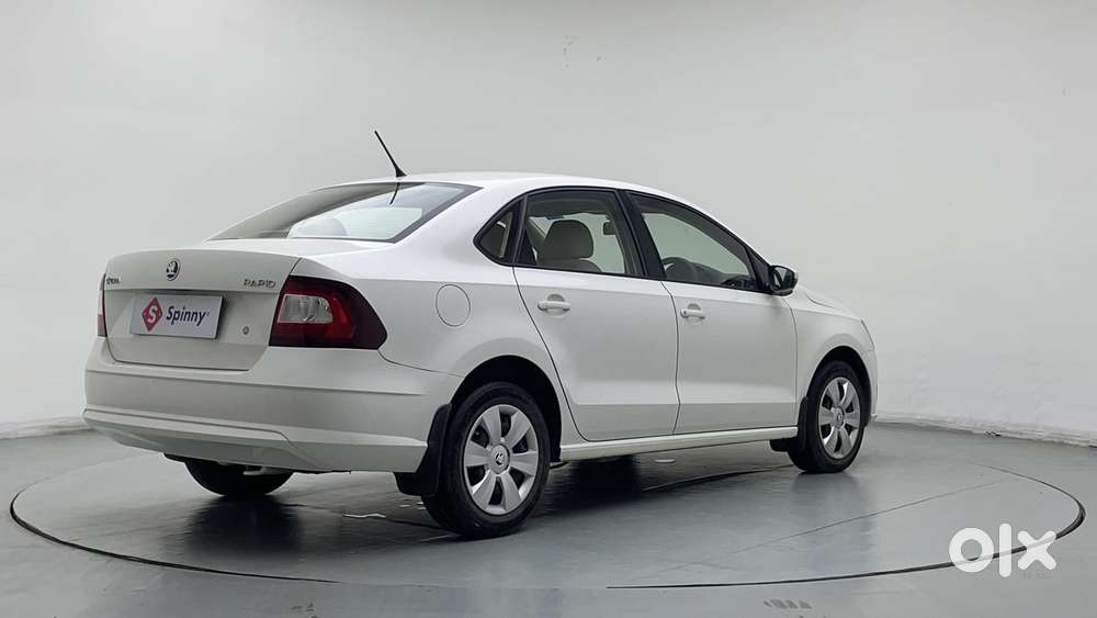 Skoda Rapid 1.0 Rider Plus Tsi, 2021, Petrol