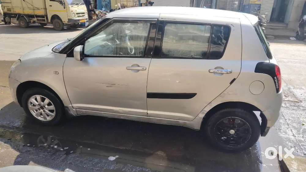Maruti Suzuki Swift 2009 Petrol 110000 Km Driven